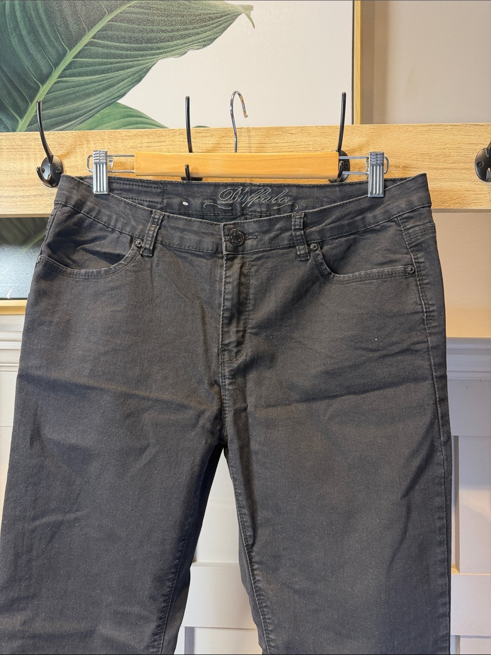 Buffalo Black Straight-Leg Jeans XL - Picture 2 of 8